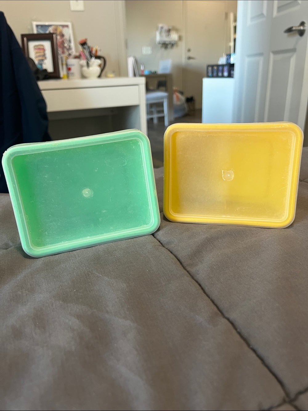 Vintage Goodies plastic container set